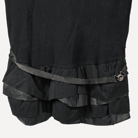 Moncler Black Cotton Ruffled Peplum T-Shirt - Picture 4 of 10